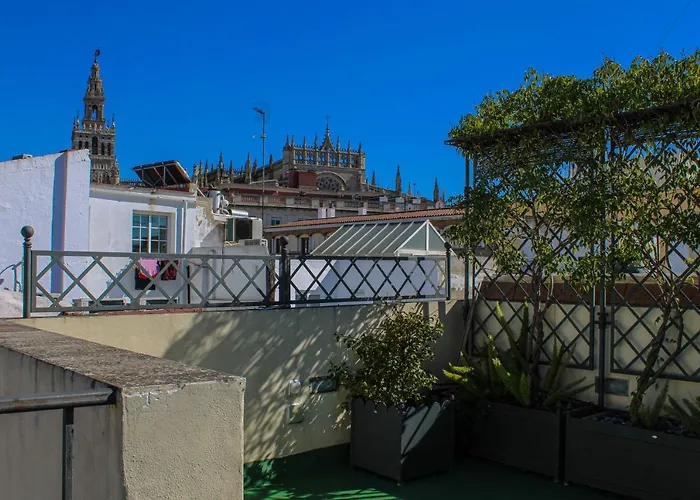 City Rooftop Paradise - Space Maison Apartments